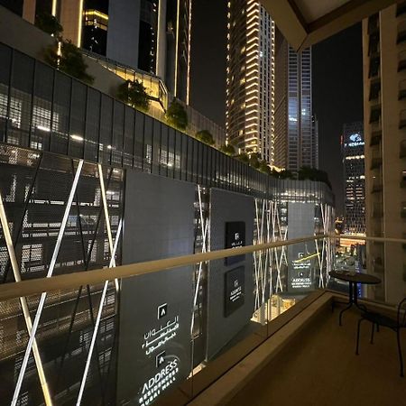 A Pousada Downtown Holiday'S - 1 Min To Dubai Mall & Burj Khalifa Exterior foto